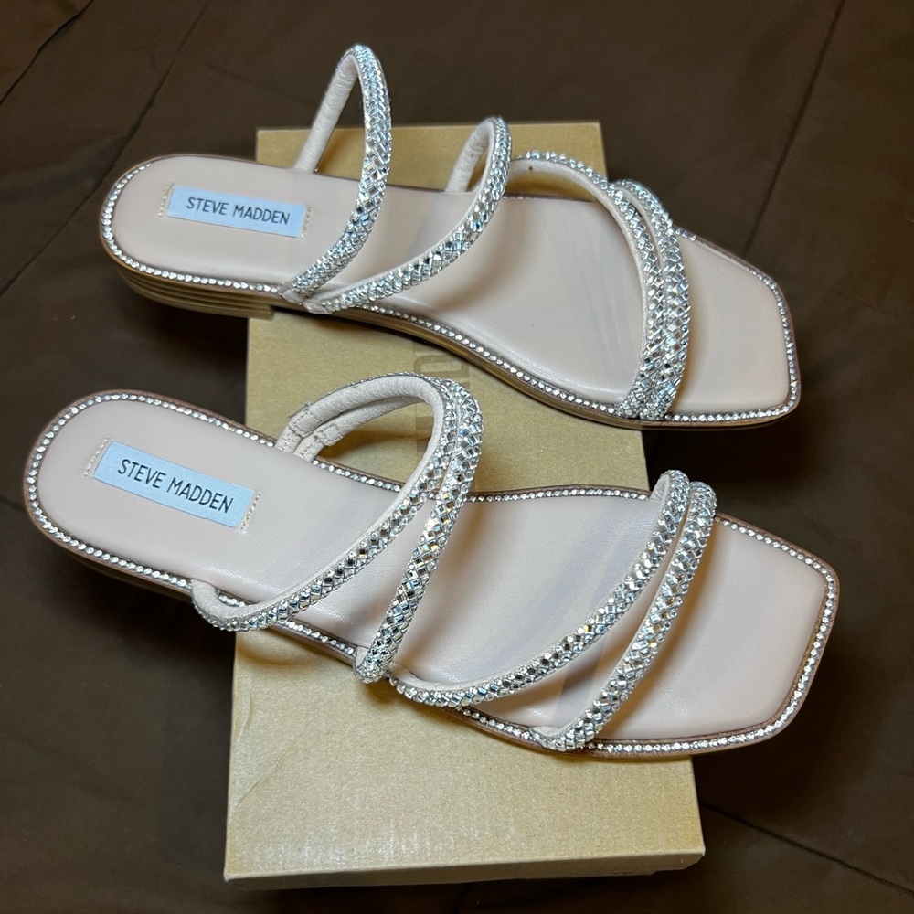 Steve Madden Starie Rhinestone Sandals size 11 Brand new
